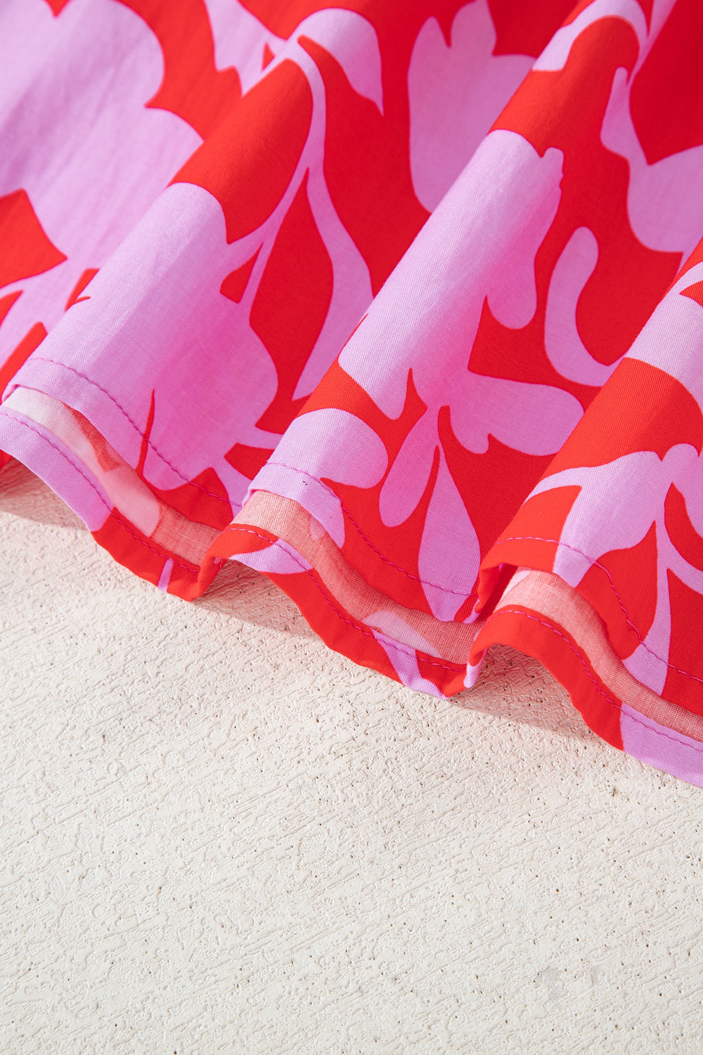 Red Floral Print Split V Neck Cuffed Bracelet Sleeve Blouse