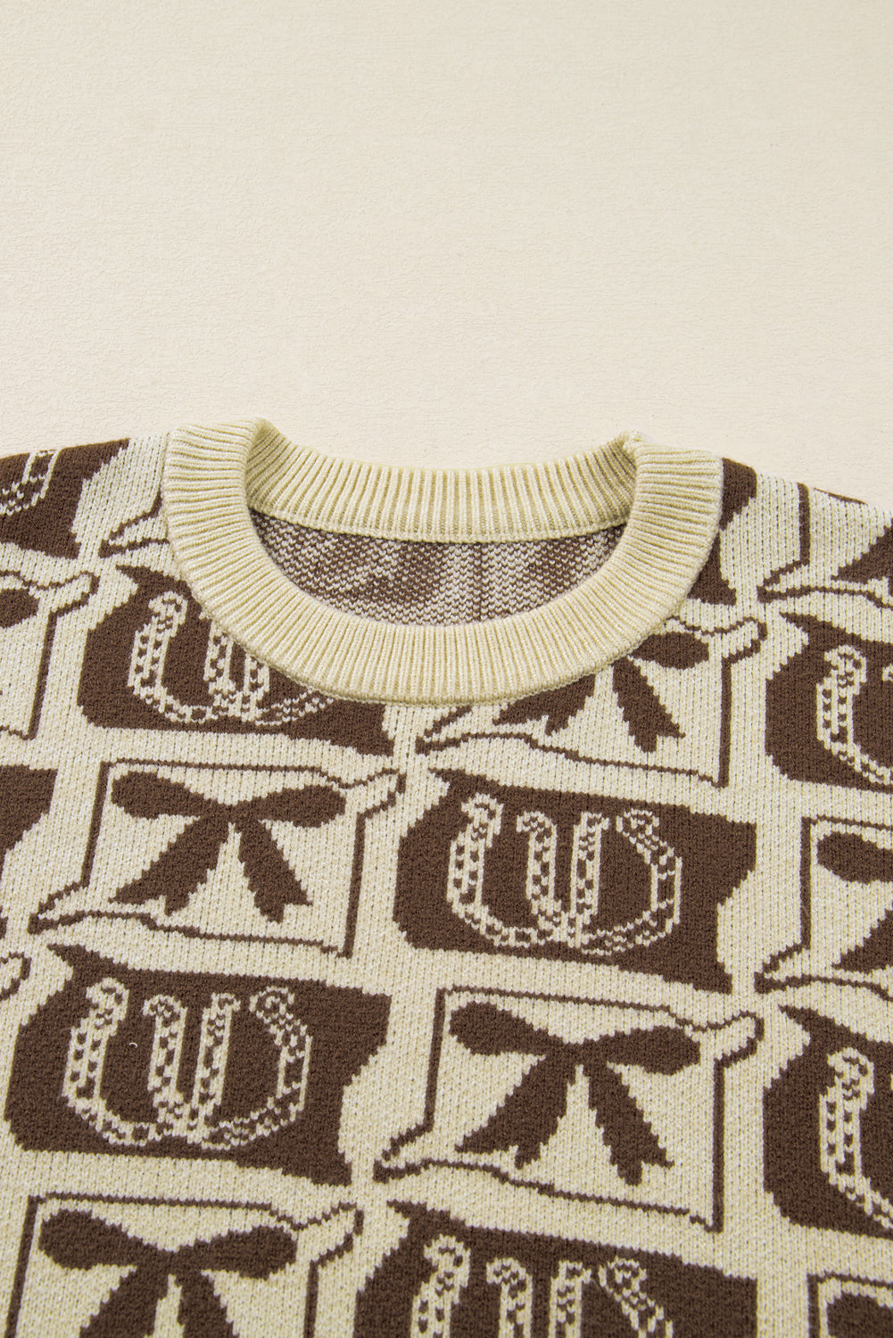 Brown Bow Horseshoe Print Checkered Plus Size Sweater