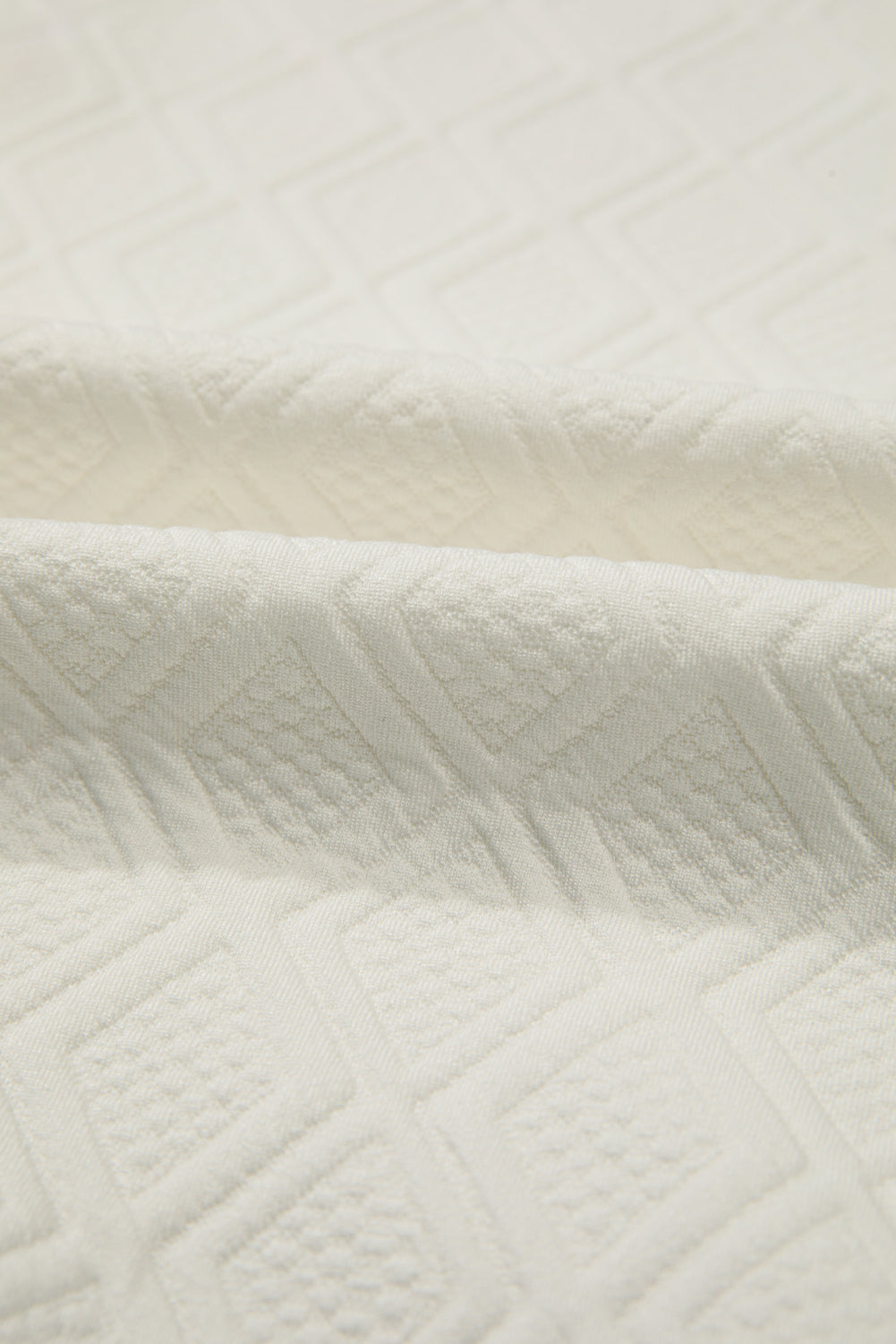 Beige Plus Size Rhombus Texture Contrast Striped Collar Baggy Sweatshirt