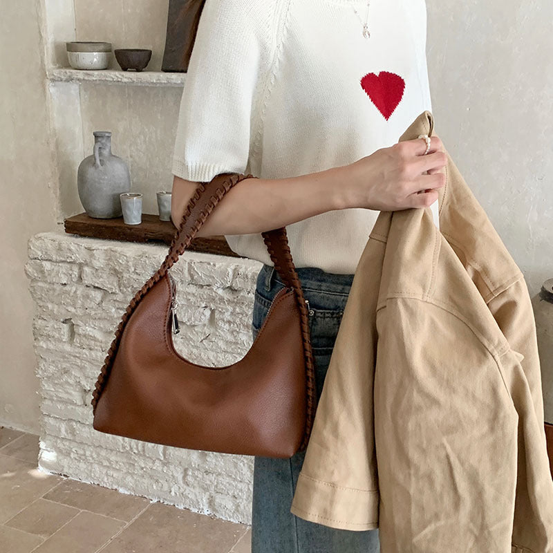 Advanced Texture Fashion Crescent Armpit Bag