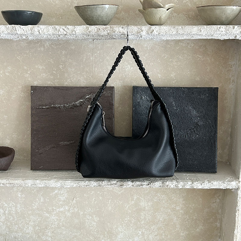 Advanced Texture Fashion Crescent Armpit Bag